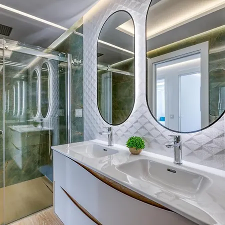 Hanami Real Center Apartment *