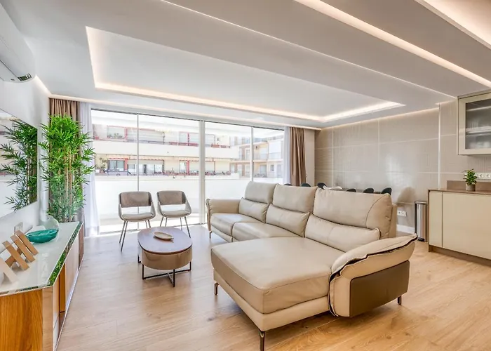 Hanami Real Center *