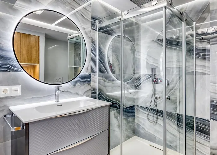 Hanami Real Center *